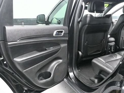 Used 2019 Jeep Grand Cherokee Limited AWD/4WD image 25