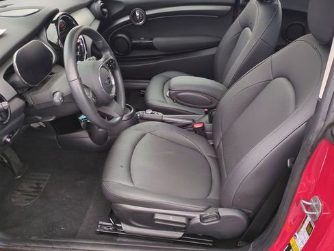 Used 2024 MINI Cooper 2-Door Hardtop image 14