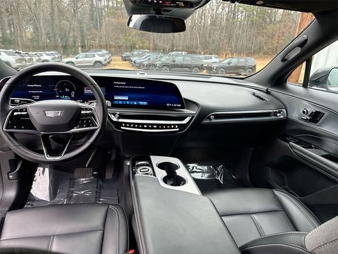 Used 2024 Cadillac Lyriq Tech w/ Driver Assist Package image 30