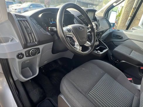 Used 2018 Ford Transit 350 XL image 29
