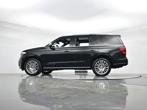 Certified 2023 Ford Expedition Platinum AWD/4WD image 38