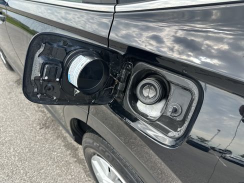 Used 2024 Honda CR-V LX image 10