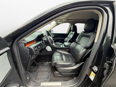 Used 2020 Lincoln Aviator Reserve w/ Equipment Group 202A AWD/4WD image 9
