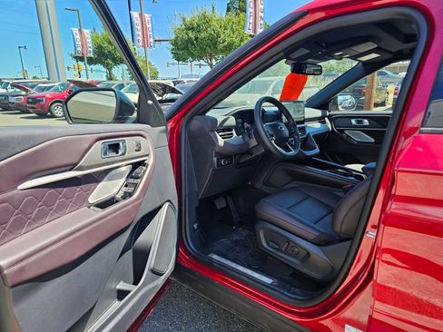 New 2026 Ford Explorer Platinum w/ LUX Leather Package AWD/4WD image 14