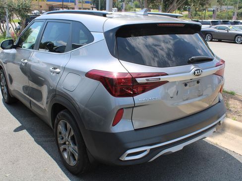 Used 2021 Kia Seltos S FWD image 8
