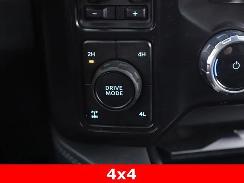 Used 2025 Ford F250 Platinum w/ FX4 Off-Road Package AWD/4WD image 26