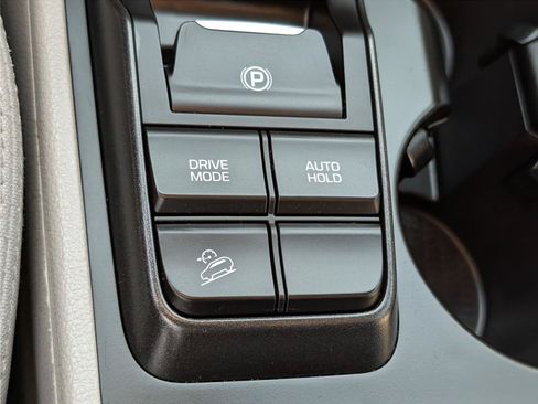 Used 2020 Hyundai Tucson Value AWD/4WD image 24