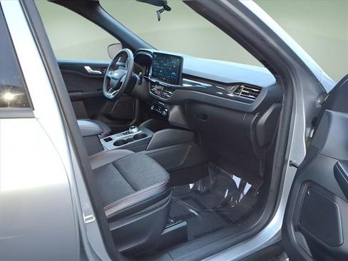 Used 2024 Ford Escape ST-Line Select w/ Tech Pack #1 image 18