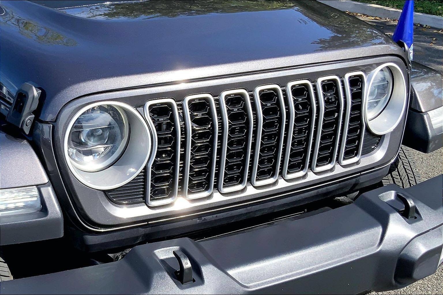 Certified 2025 Jeep Wrangler Unlimited Sahara w/ Safety Group AWD/4WD image 29