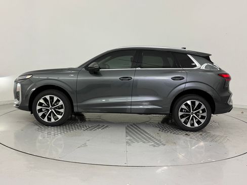 New 2026 Audi Q3 quattro 2.0T image 2
