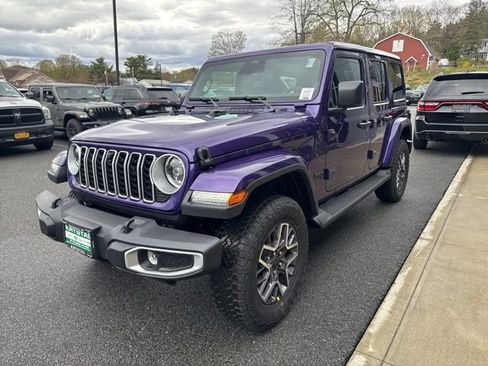 New 2026 Jeep Wrangler Unlimited Sahara AWD/4WD image 3
