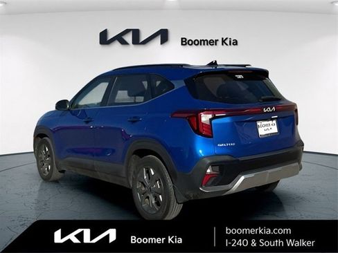 Certified 2024 Kia Seltos S image 7