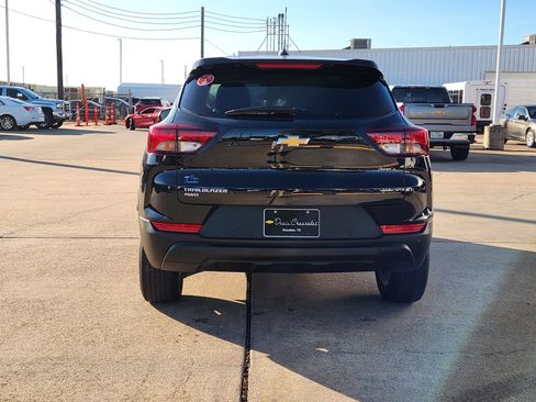 Certified 2024 Chevrolet TrailBlazer LS w/ LS Convenience Package image 7