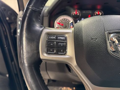 Used 2014 RAM 1500 Laramie AWD/4WD image 16