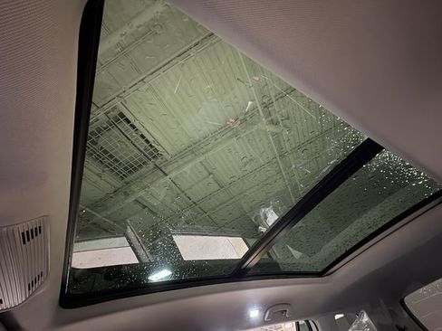 New 2026 Volkswagen Atlas SEL Premium R-Line image 33