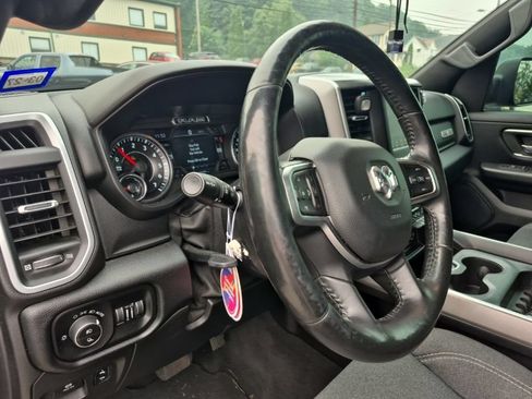 Used 2019 RAM 1500 Big Horn RWD image 10