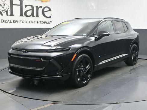 Used 2024 Chevrolet Equinox EV RS FWD image 35