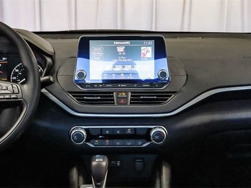 New 2025 Nissan Altima 2.5 S image 8