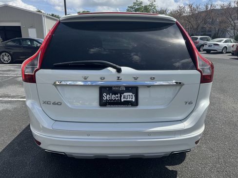 Used 2016 Volvo XC60 T6 Platinum image 6