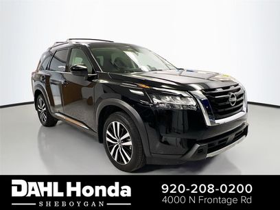 Used 2024 Nissan Pathfinder Platinum w/ Cargo Package