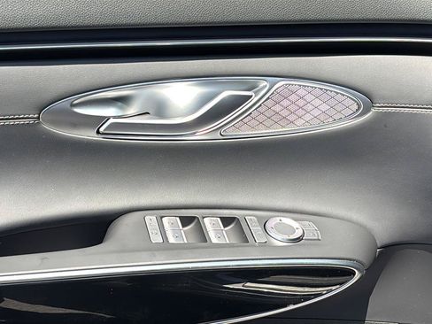 Certified 2026 Genesis GV70 2.5T AWD/4WD image 16