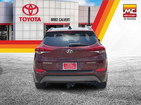 Used 2016 Hyundai Tucson Limited w/ Option Group 03 FWD image 4