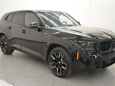 Used 2023 BMW XM w/ M Driver's Package AWD/4WD image 10