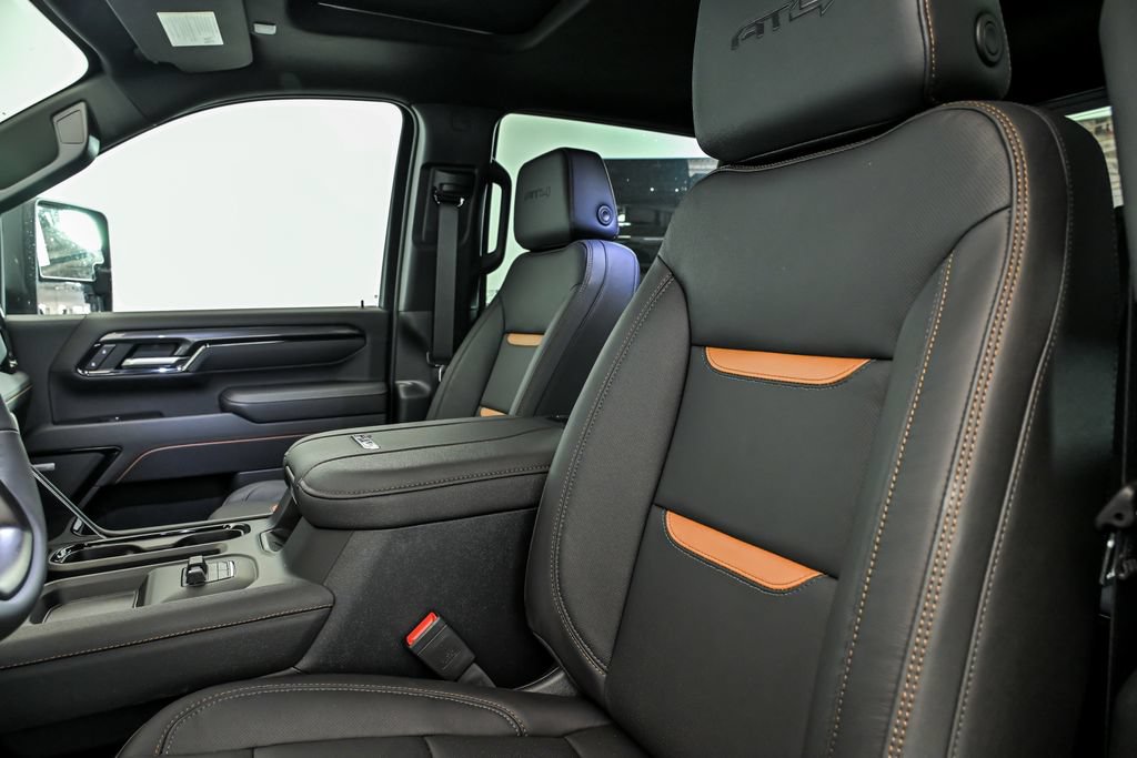 New 2026 GMC Sierra 2500 AT4 w/ AT4 Premium Plus Package AWD/4WD image 9
