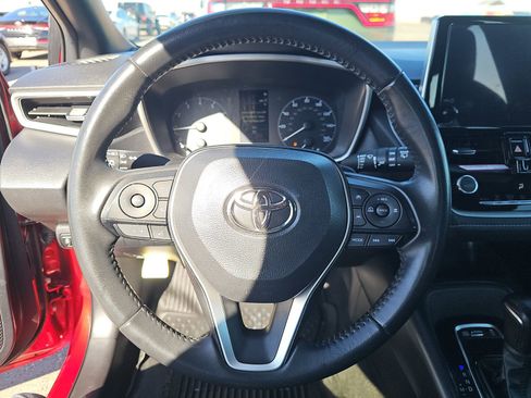 Used 2023 Toyota Corolla SE w/ SE Premium Package FWD image 16