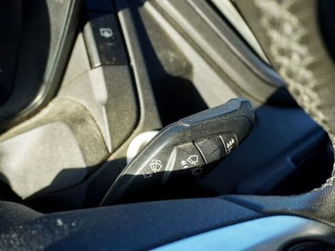 Used 2019 Ford Transit 150 XLT image 22