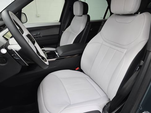 Certified 2023 Land Rover Range Rover Sport SE Dynamic image 15
