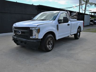 Used 2019 Ford F350 XL w/ Camper Package