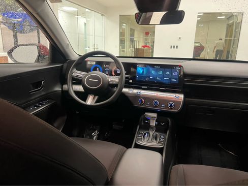 New 2026 Hyundai Kona SE image 17