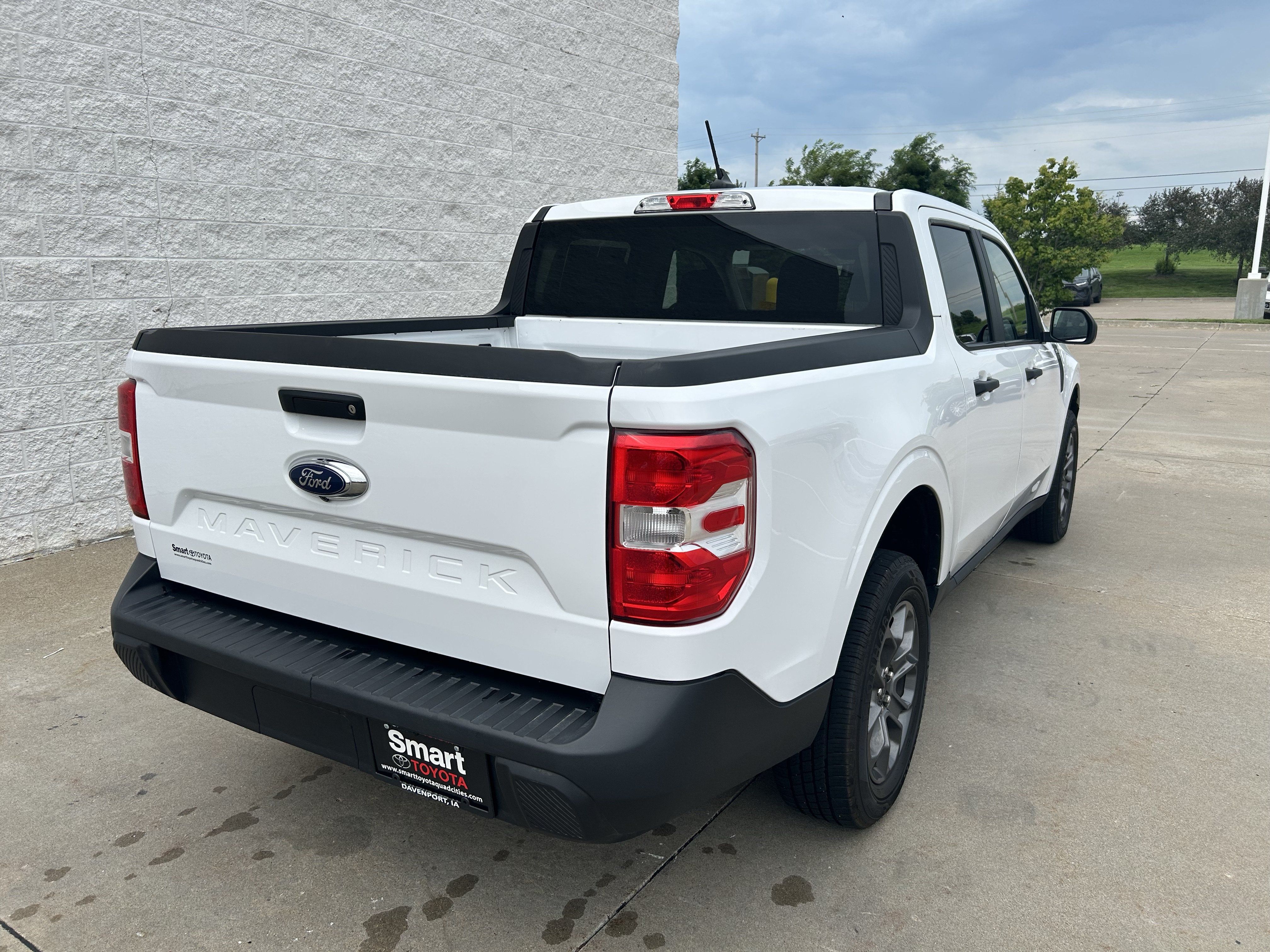 Used 2023 Ford Maverick XLT FWD image 6
