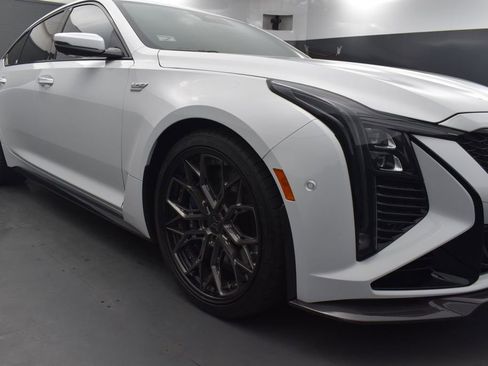 Used 2025 Cadillac CT5 V Blackwing w/ Carbon Fiber 1 Package RWD image 37