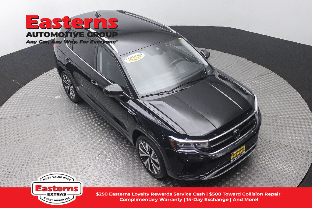 Used 2024 Volkswagen Taos SE FWD image 4