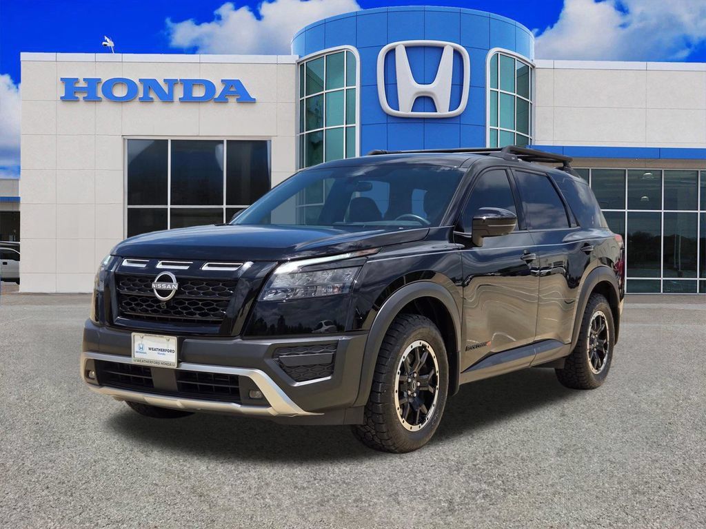 Used 2024 Nissan Pathfinder Rock Creek AWD/4WD image 7