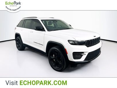 Used 2023 Jeep Grand Cherokee Altitude