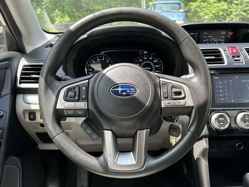 Used 2018 Subaru Forester 2.5i Premium AWD/4WD image 8