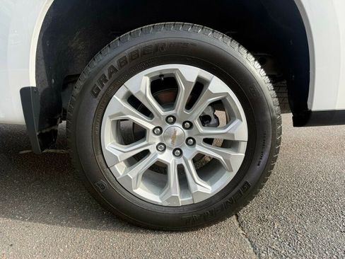 Used 2024 Chevrolet Silverado 1500 LTZ image 9