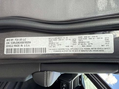 New 2025 Jeep Grand Cherokee Limited w/ Trailer Tow Package image 34