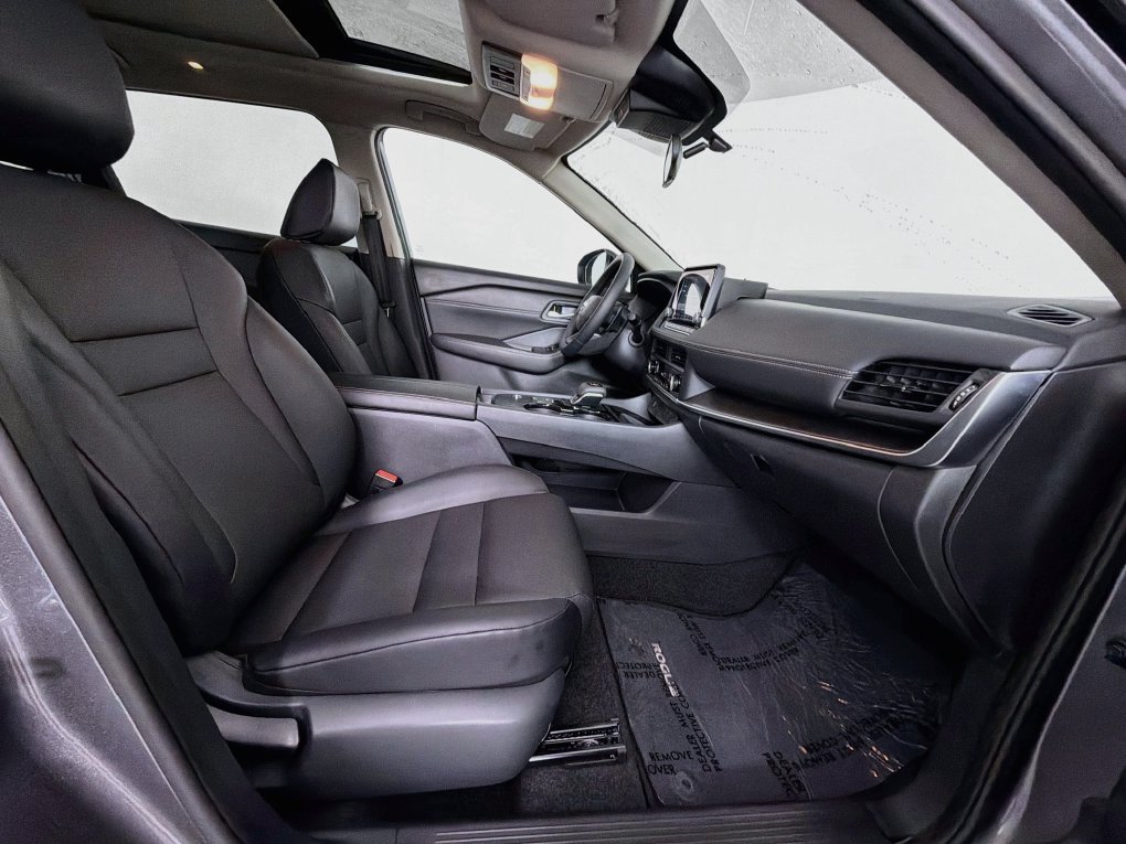 Used 2026 Nissan Rogue Dark Armor FWD image 30