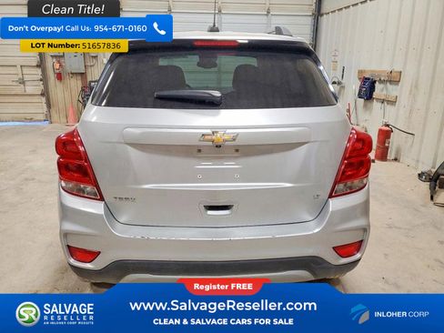 Used 2019 Chevrolet Trax LT w/ LT Convenience Package FWD image 8