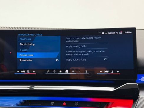 Used 2026 BMW M5 Touring image 82