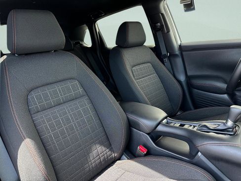 Certified 2026 Honda HR-V Sport image 32