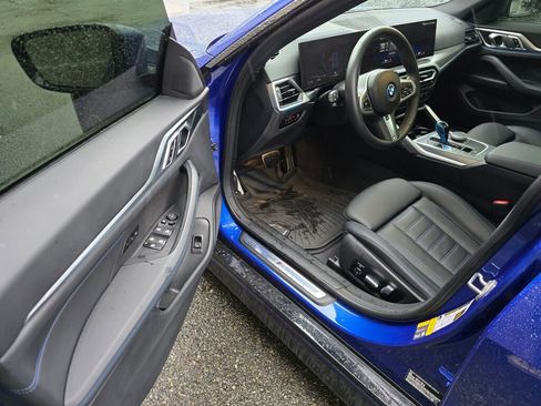 Used 2023 BMW i4 eDrive40 w/ M Sport Package image 27