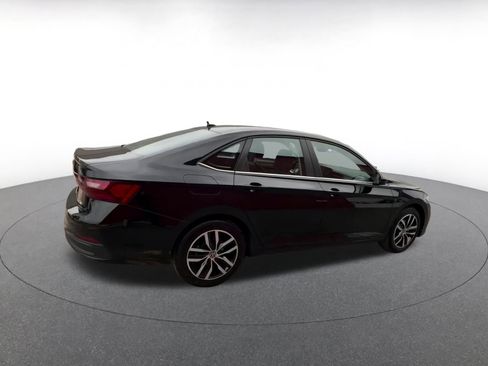 Used 2025 Volkswagen Jetta SE image 14