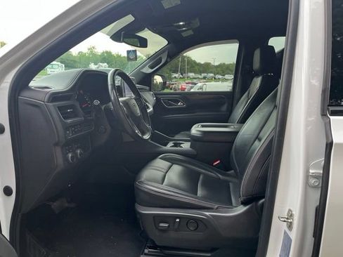 Used 2021 Chevrolet Tahoe RST w/ Luxury Package AWD/4WD image 14