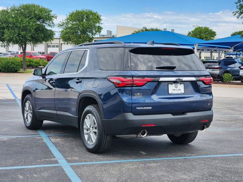 Used 2023 Chevrolet Traverse LT FWD image 4