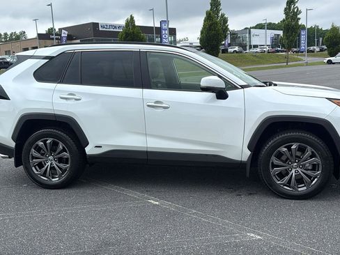 Used 2025 Toyota RAV4 Limited w/ Advanced Technology Package AWD/4WD image 3